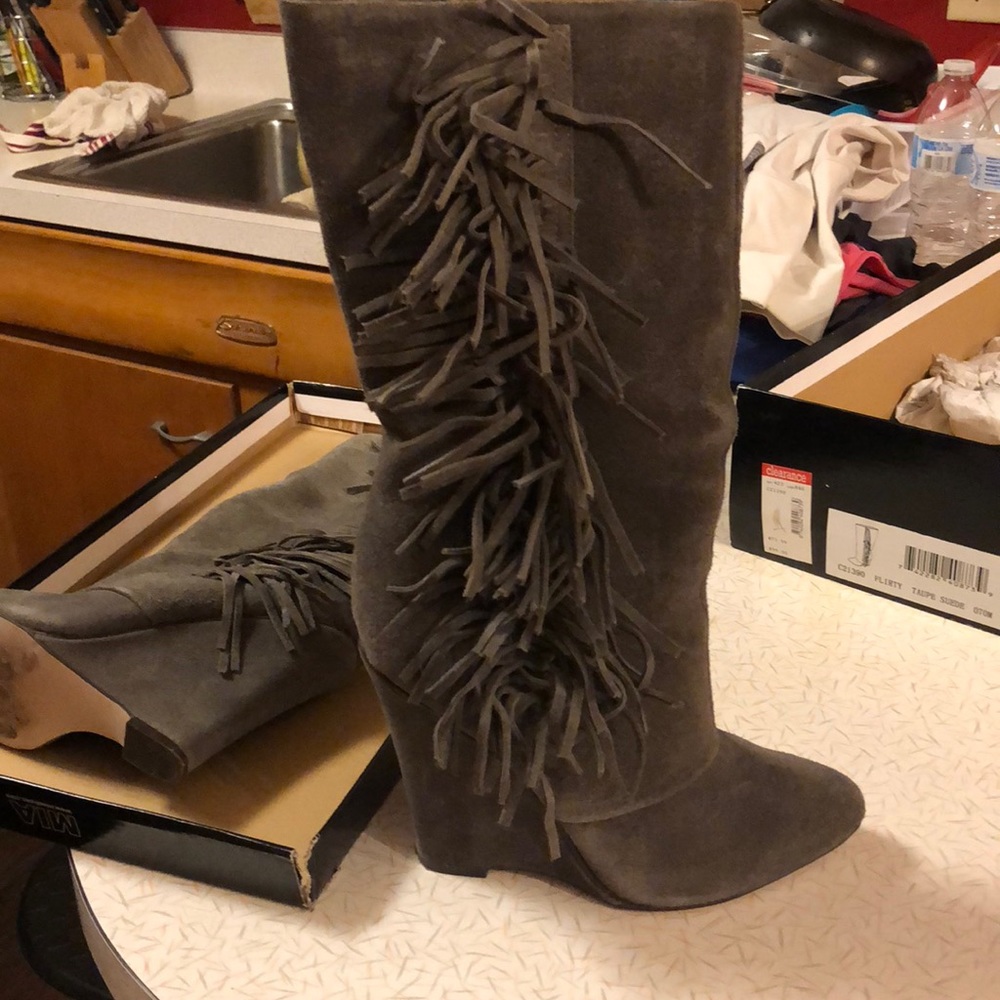 Mia flirty taupe suede boots